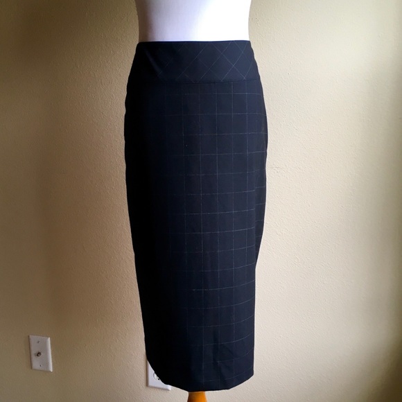 Faconnable Dresses & Skirts - Faconnable Black Windowpane Pencil Skirt